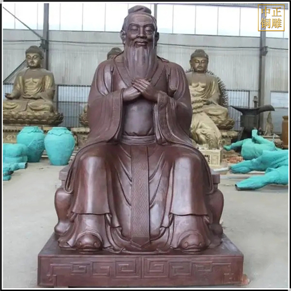 孔子雙手合十坐像
